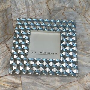 Max Studio Metallic Textured Photo Frame